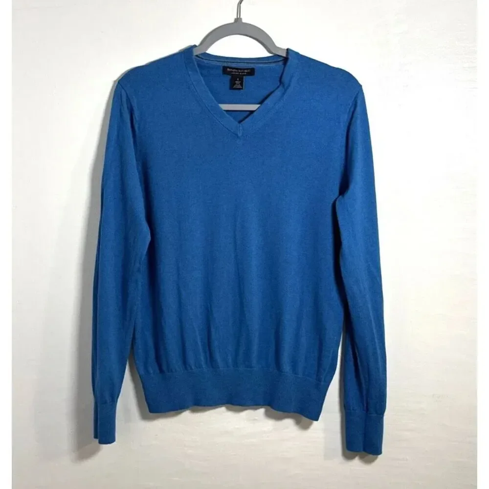 Banana Republic Men's Luxury Blend Blue V-Neck Sweater Silk Cashmere Blend Small